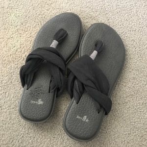 Sanuk Black Sandals